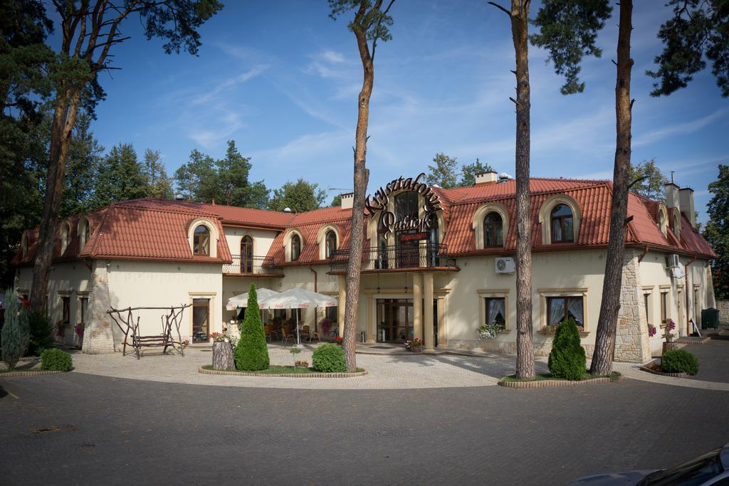Krysztalowy Palacyk Kozienice Exterior foto